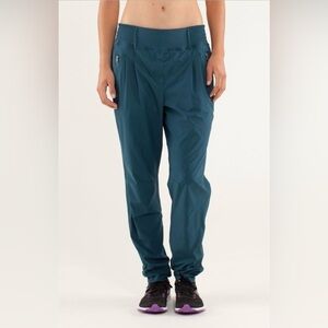 Women’s Lululemon Athletica Run With Rover Pant Alberta Lake size 6‎ (lined)